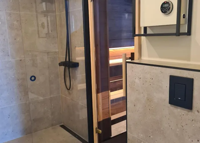 Saunamaja * Salmitsu